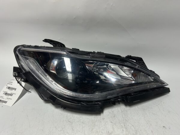 IMG_2795 2017-2022 Chrysler Pacifica Mopar Passenger Right Headlight Halogen 68228946 OEM