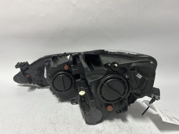 IMG_2798 2017-2022 Chrysler Pacifica Mopar Passenger Right Headlight Halogen 68228946 OEM