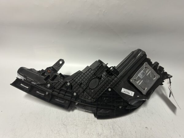IMG_2800 2017-2022 Chrysler Pacifica Mopar Passenger Right Headlight Halogen 68228946 OEM