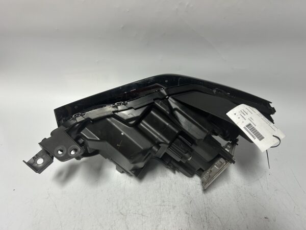 IMG_2810 2020-2022 Mazda CX-30 CX30 Right Passenger Side Headlight DGJ1-51030 OEM