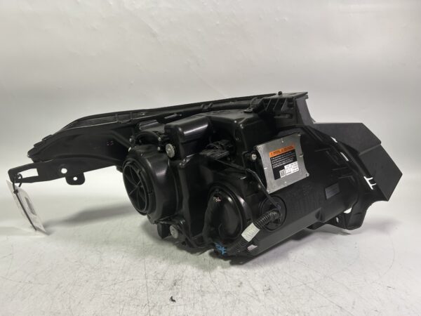 IMG_3292 10-13 CADILLAC SRX RIGHT PASSENGER SIDE HEADLIGHT LAMP HALOGEN 22853873 OEM