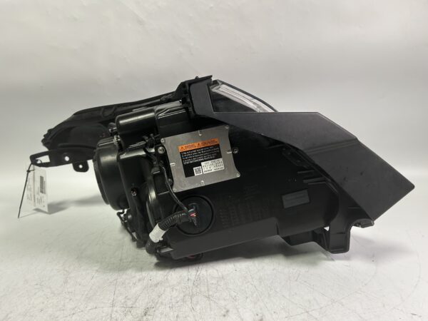 IMG_3293 10-13 CADILLAC SRX RIGHT PASSENGER SIDE HEADLIGHT LAMP HALOGEN 22853873 OEM