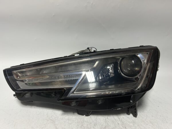 IMG_3351 2017-2019 AUDI A4 B9 FRONT LEFT HEADLIGHT XENON HID 8W0941043B OEM