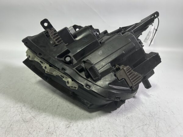 IMG_3368 2021-2023 KIA Sportage 5th LED Headlight Left Side 92101DW000 OEM