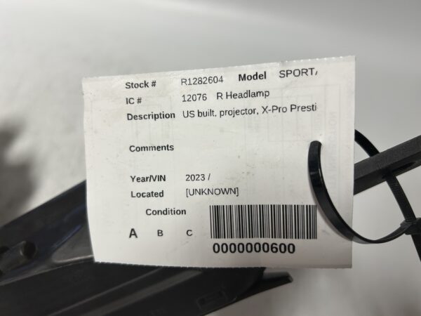 IMG_3372 2021-2023 KIA Sportage 5th LED Headlight Right Side 92101P1101 OEM