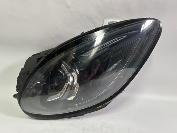 IMG_3611 OEM 2022-2025 Porsche Macan Left Driver Side HEADLIGHT (W/O ADAPTIVE) HL L
