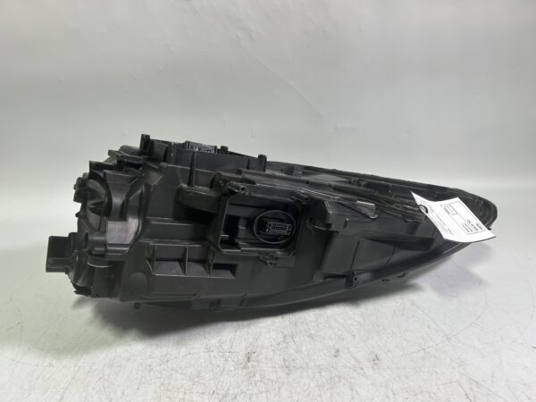 IMG_3612 OEM 2022-2025 Porsche Macan Left Driver Side HEADLIGHT (W/O ADAPTIVE) HL L