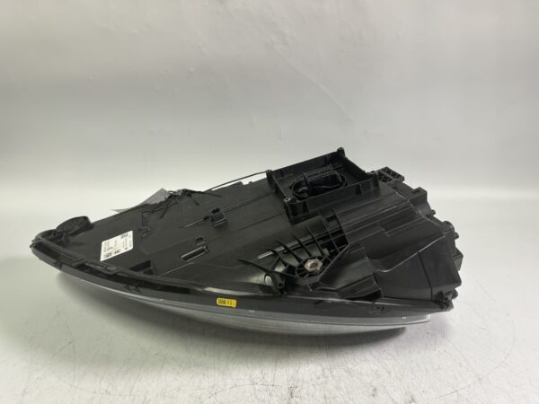 IMG_3614 OEM 2022-2025 Porsche Macan Left Driver Side HEADLIGHT (W/O ADAPTIVE) HL L