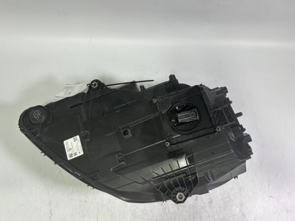 IMG_3615 OEM 2022-2025 Porsche Macan Left Driver Side HEADLIGHT (W/O ADAPTIVE) HL L