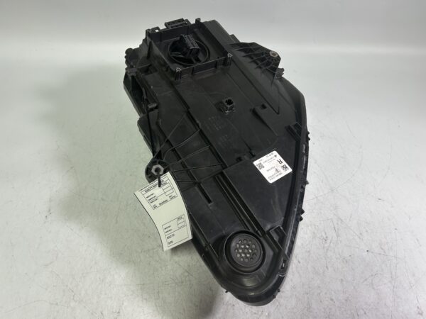 IMG_3616 OEM 2022-2025 Porsche Macan Left Driver Side HEADLIGHT (W/O ADAPTIVE) HL L