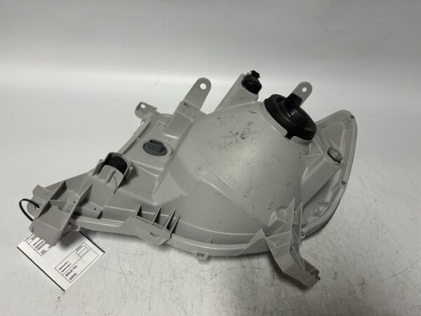 IMG_3704 OEM 2005-2007 TOYOTA TACOMA Right RH Passenger Side Headlight Headlamp