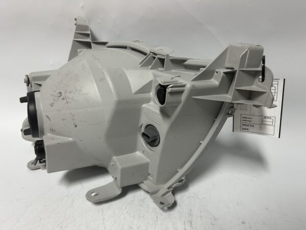 IMG_3707 OEM 2005-2007 TOYOTA TACOMA Right RH Passenger Side Headlight Headlamp