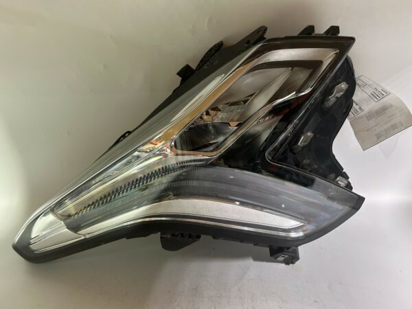IMG_3731 2018-2019 Cadillac XTS Right Passenger Side Headlight OEM