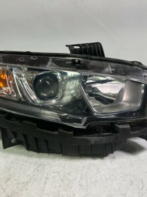 2016-2020 Honda Civic Halogen Right Passenger Headlight OEM
