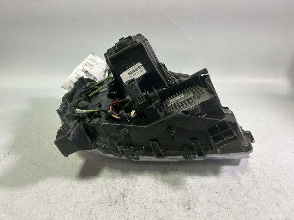 IMG_3792 2016-2019 GMC Sierra 2500/3500HD HID Left Driver Headlight OEM