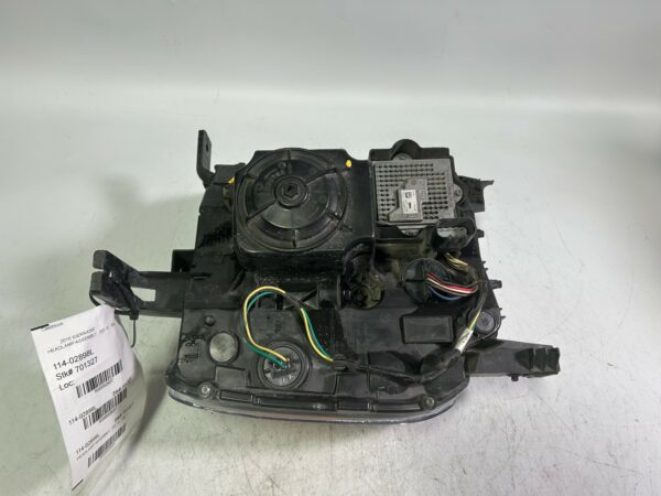 IMG_3794 2016-2019 GMC Sierra 2500/3500HD HID Left Driver Headlight OEM