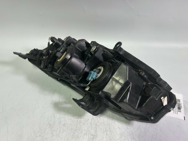 IMG_3932 2016-2020 HONDA CIVIC Headlight Halogen RH OEM