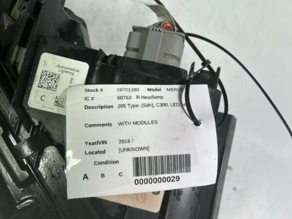 IMG_3933 For 2015-2018 Mercedes Benz C-Class LED Headlight C300 W205 Right Passenger Side