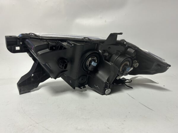 IMG_8678 2016-2022 Toyota Tacoma Halogen LED Rigth Headlight OEM