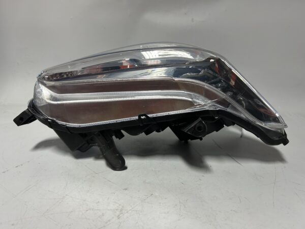 IMG_8680 2016-2022 Toyota Tacoma Halogen LED Rigth Headlight OEM