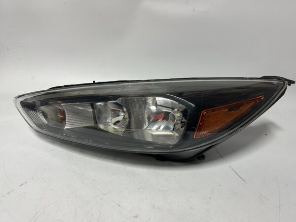 IMG_8693 2015-2018 Ford Focus LH Driver Side Headlight OEM