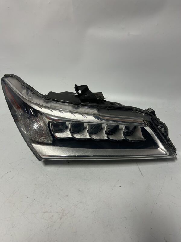 2014-2016 Acura MDX w/o Auto Leveling RH LED Headlight OEM