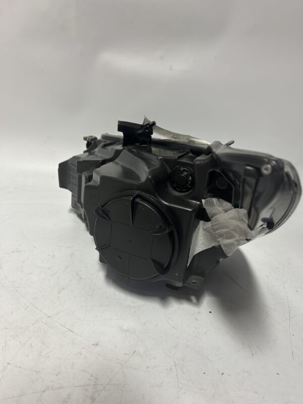 2014-2016 Acura MDX w/o Auto Leveling RH LED Headlight OEM