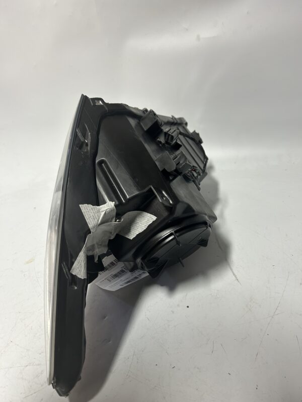 2014-2016 Acura MDX w/o Auto Leveling RH LED Headlight OEM