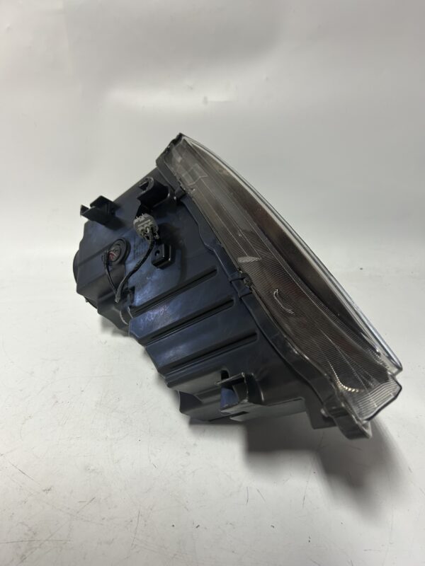 2014-2016 Acura MDX w/o Auto Leveling RH LED Headlight OEM