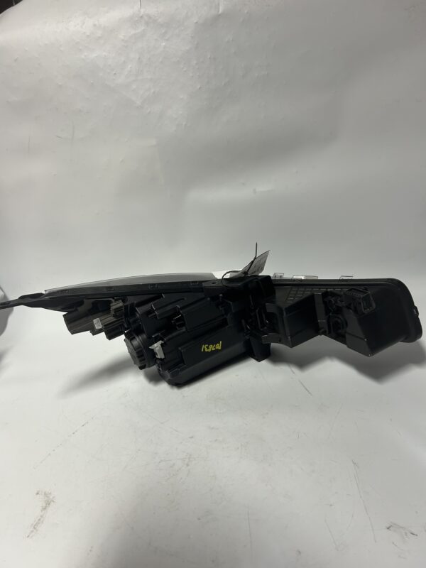 2021-2023 Hyundai Elantra LH Driver Side Headlight OEM