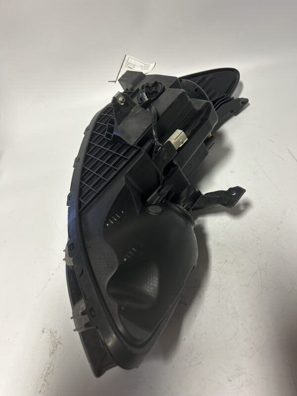 IMG_8832 2016-2019 CHEVROLET CRUZE Opt T3S LEFT DRIVER HEADLIGHT OEM