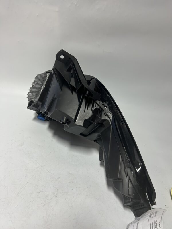 2018-2019 Land Rover Velar OEM Shell With LED Accent Left Headlight OEM