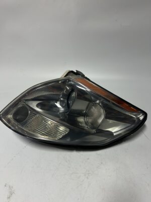 2004-2006 Nissan Maxima Front Right Passenger Side Headlight Assembly OEM