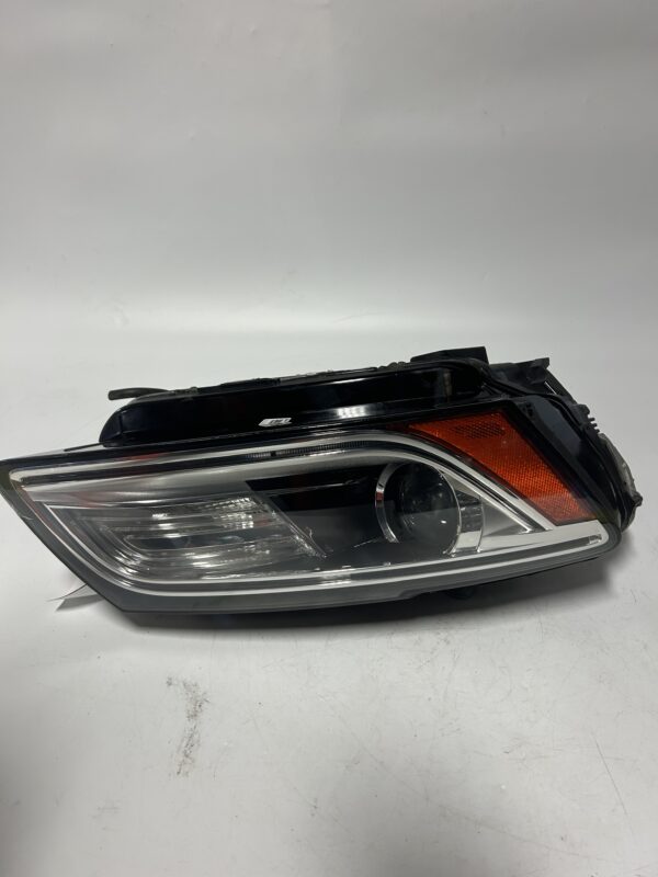 2013-2017 AUDI Q5 RIGHT PASSENGER HID HEADLIGHT OEM