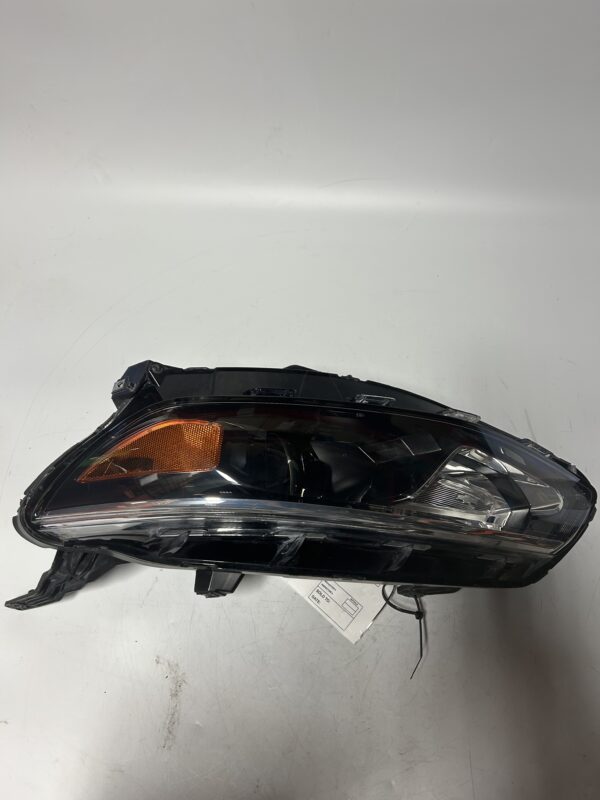 IMG_8968 2016-2018 Chevrolet Malibu Driver Left Headlight OEM