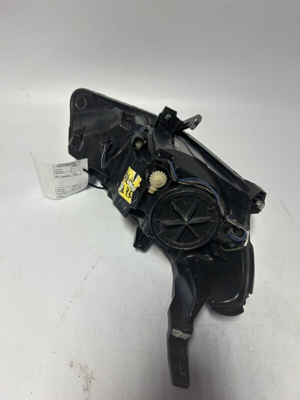 IMG_8970 2016-2018 Chevrolet Malibu Driver Left Headlight OEM