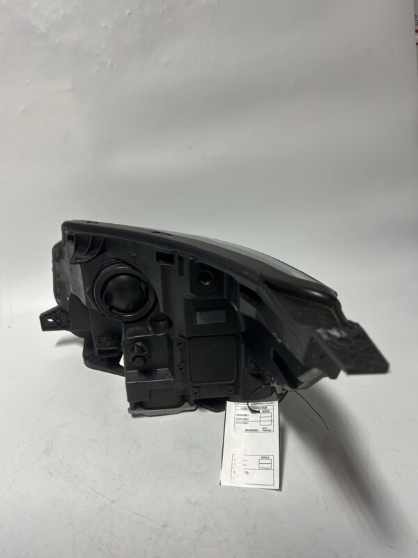 IMG_9035 2018-2019 Ford Explorer Passenger Right Headlight OEM