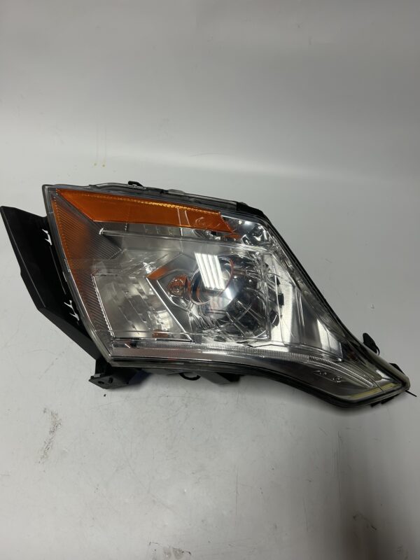 IMG_9047 2010-2016 Cadillac SRX LH Driver Xenon Headlight Assembly OEM
