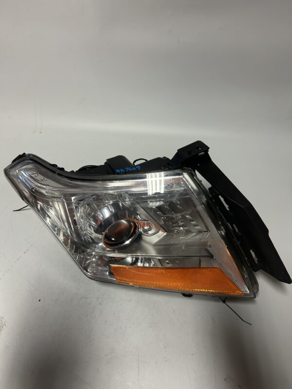 IMG_9050 2010-2016 Cadillac SRX LH Driver Xenon Headlight Assembly OEM