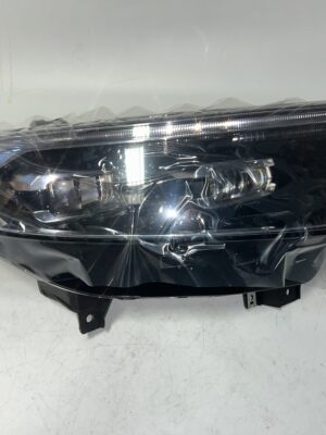 IMG_9234 2020-2024 Ford Explorer Passenger Right Headlight OEM