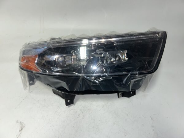 IMG_9234 2020-2024 Ford Explorer Passenger Right Headlight OEM