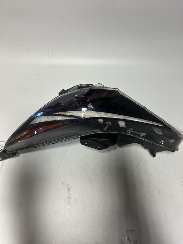 IMG_9352 2021-2023 Hyundai Elantra Left Driver Halogen Headlight Headlamp OEM