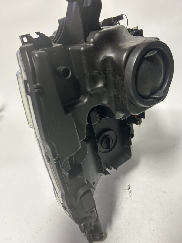 2016-2019 Chevrolet Silverado 1500 Right Side Headlight Assembly OEM