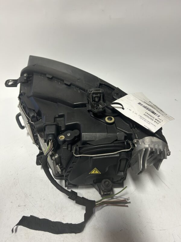 IMG_9429 2013-2017 AUDI Q5 RIGHT PASSENGER HID HEADLIGHT OEM