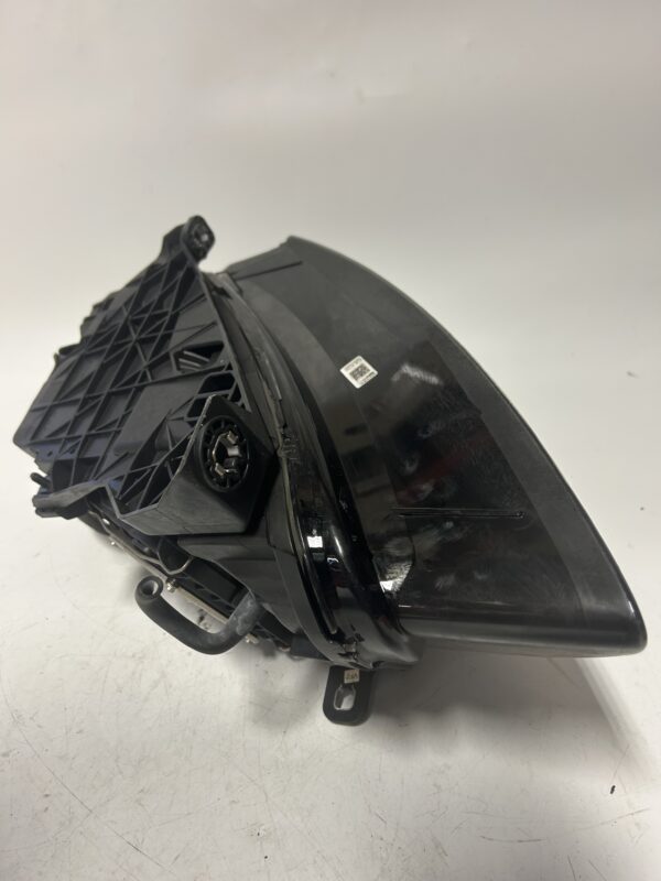 IMG_9432 2013-2017 AUDI Q5 RIGHT PASSENGER HID HEADLIGHT OEM