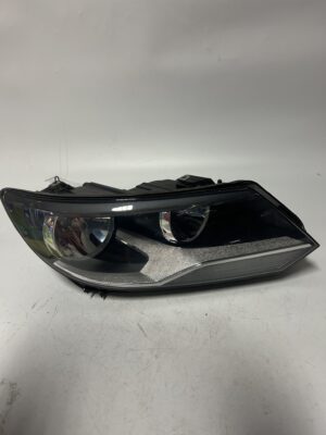 IMG_9469 2012-2018 VOLKSWAGEN TIGUAN PASSENGER RIGHT HALOGEN HEADLIGHT OEM