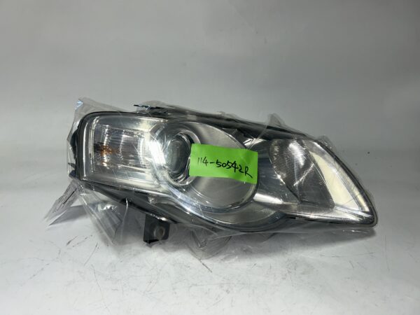 IMG_9516 2006-2010 Volkswagen CC Halogen Passenger Right Headlight OEM