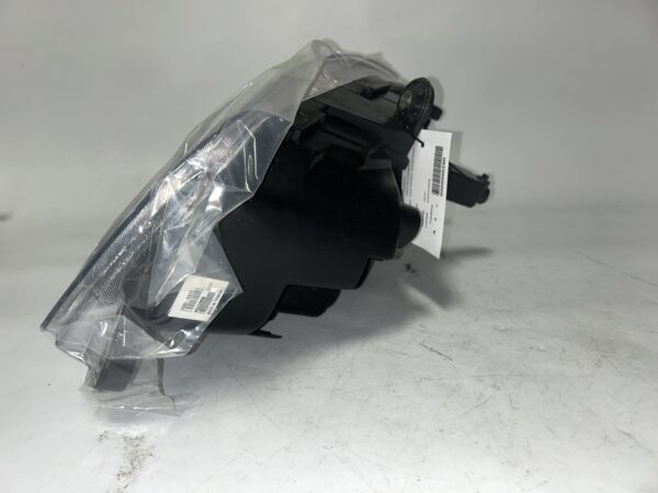 2011-2020 Dodge Grand Caravan Halogen Right Headlight OEM