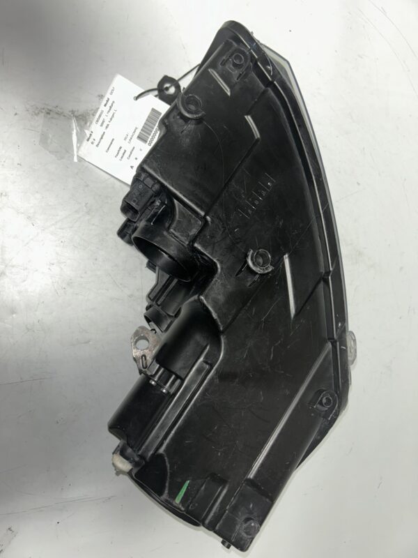 IMG_9573 2010- 2014 Volkswagen Golf Halogen Driver Left Side Headlight OEM
