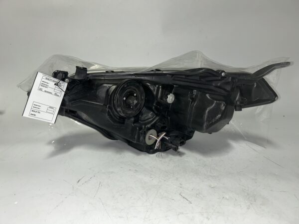 IMG_9586 2014-2016 Toyota Corolla Passenger Side Right Headlight Assembly OEM